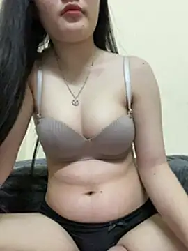 Xu Xubaby online show from February 4, 1:14 pm