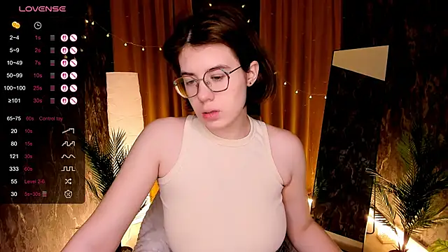 BellaCaress online show from December 14, 2:17 am