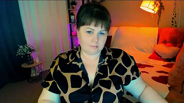 CrystaalStaar online show from July 17, 1:21 am