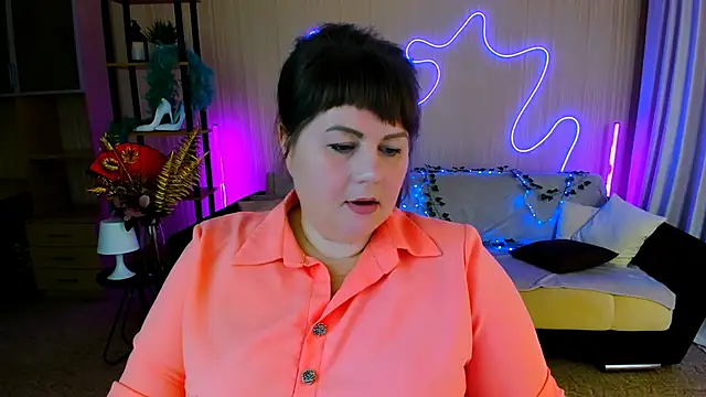 CrystaalStaar online show from September 15, 7:32 pm