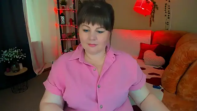 CrystaalStaar online show from July 7, 11:46 am