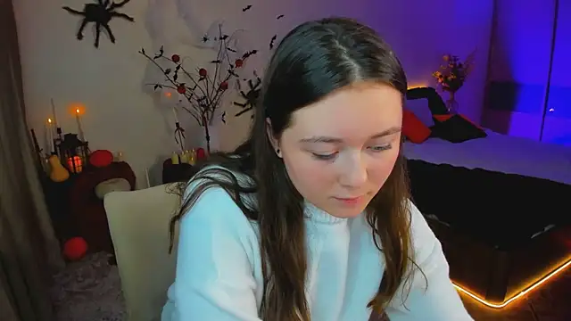 AlluringLookk online show from October 28, 4:57 pm