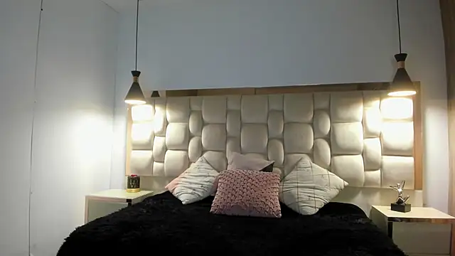 Snapshot of Emilia_Bons chatting on September 25, 1:21 pm Emilia Bons online show from September 25, 1:21 pm