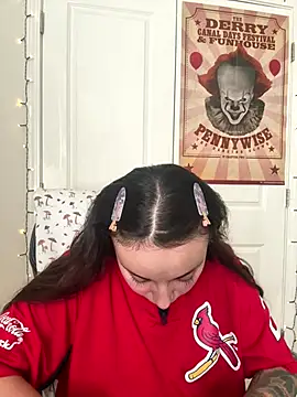 CharmingMaddie online show from January 7, 5:49 pm