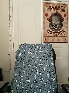 CharmingMaddie online show from March 26, 7:15 pm