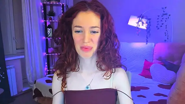 ChristinaConteeree online show from June 25, 7:15 pm