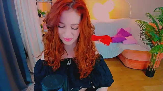 ChristinaConteeree online show from November 9, 12:12 pm