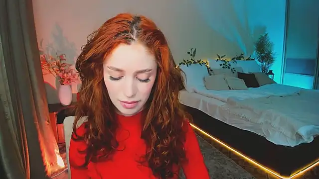 ChristinaConteeree online show from November 10, 1:39 pm