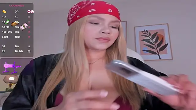 victoria giraldo online show from November 27, 6:16 am