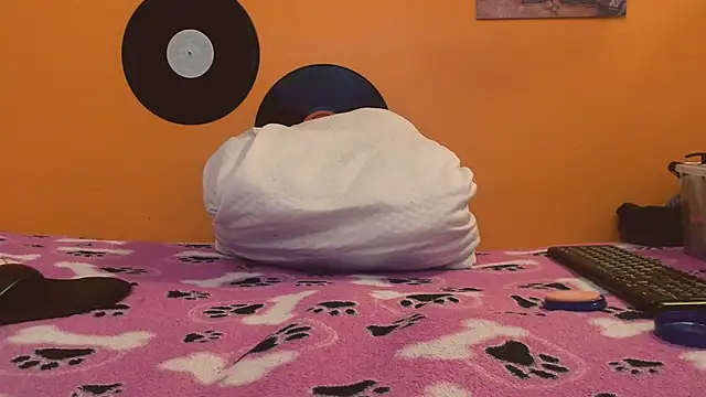 meisevil77 online show from November 9, 2:40 am