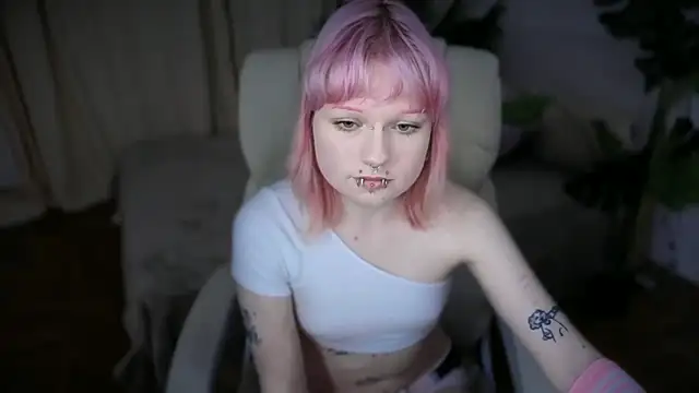 PinkyPixy online show from October 9, 7:51 pm