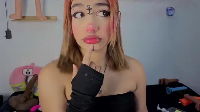 zoelight18 online show from November 12, 9:40 am