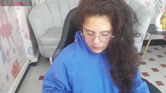 Velvet Moon V online show from March 25, 1:03 pm