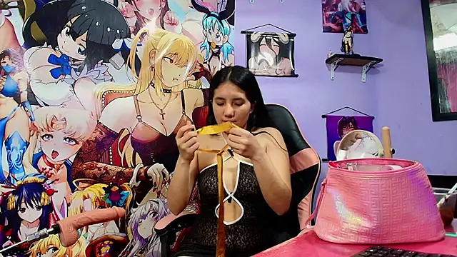 bellaseduzione online show from April 16, 12:16 pm