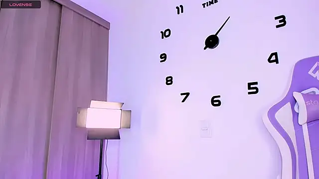  Mia Pink  online show from April 15, 3:40 am