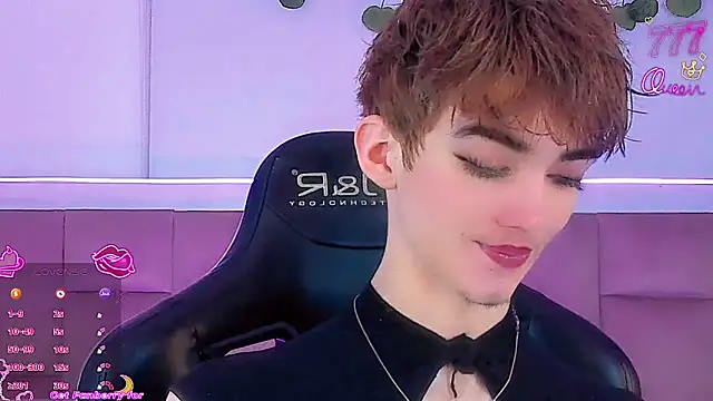 Baby FenixTS online show from March 11, 6:39 am