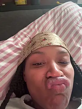 PrettyBabriexox online show from April 13, 1:34 pm