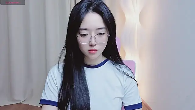 Miu-999 online show from April 3, 4:10 am