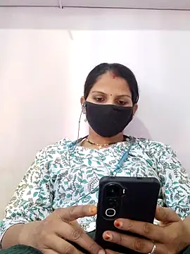 poojam93 online show from November 7, 10:21 am