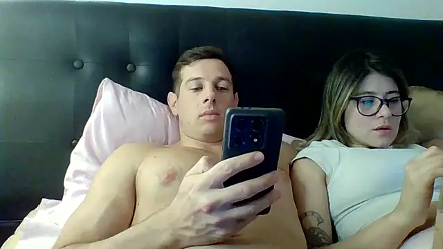 luca23millo90 online show from December 18, 3:55 am