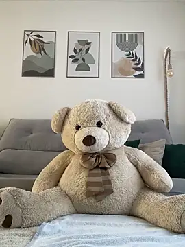 Snapshot of Kendra_Mystika chatting on September 16, 5:32 pm Kendra Mystika online show from September 16, 5:32 pm