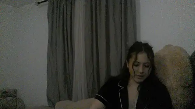 laylabliss online show from October 10, 2:05 am