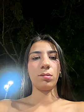 -juicy  online show from November 27, 1:19 am