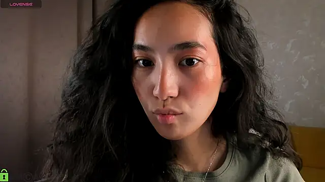 FlirtyAura online show from December 15, 3:45 am