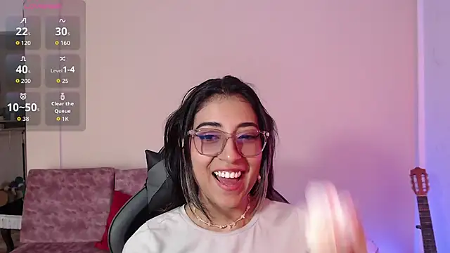 Susanahendrix online show from April 16, 9:39 pm