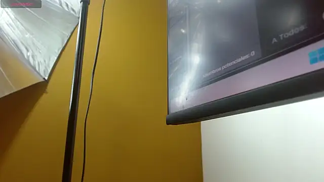 tinisweet online show from April 1, 3:42 pm