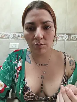 xjuanaxmaldadxxx online show from May 31, 8:43 pm