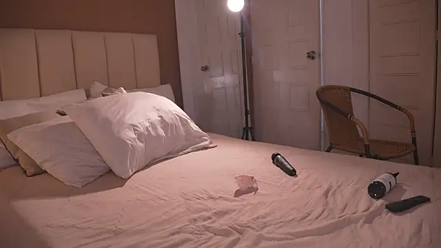 Carolart  online show from January 18, 12:29 am