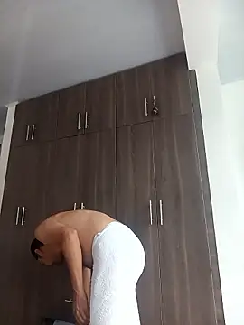 stivenlujan69 online show from January 11, 3:06 pm