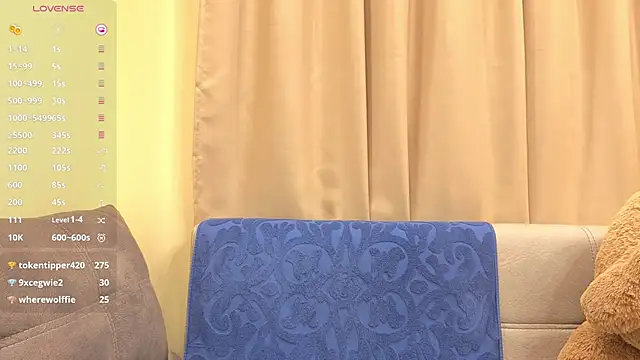 onebigkisss online show from November 21, 11:12 am