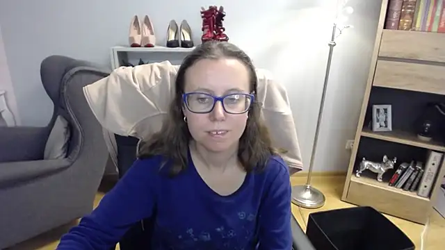 sweetxLizzy online show from October 16, 5:10 am