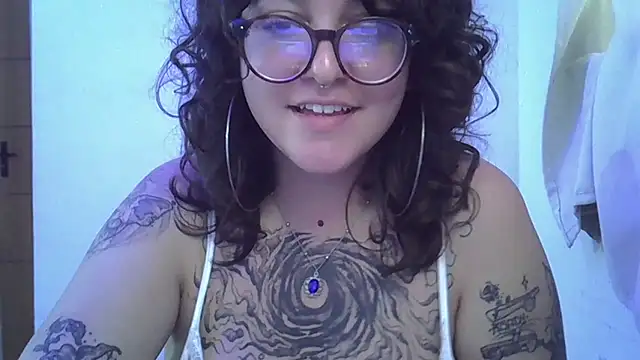 Blue Liz online show from September 15, 3:09 pm