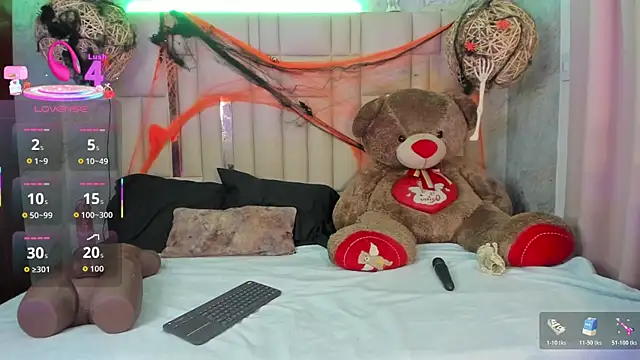 NikkyyRed online show from October 28, 1:55 am