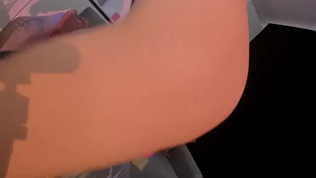 EvaBllake online show from October 25, 5:59 am