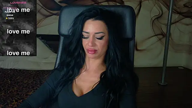 NaomiScarlet online show from October 2, 6:40 am