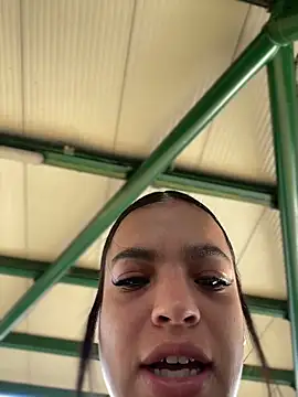 JuanitaMore01 online show from April 16, 9:39 pm