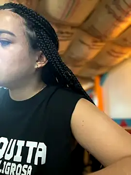 JuanitaMore01 online show from December 4, 8:20 pm