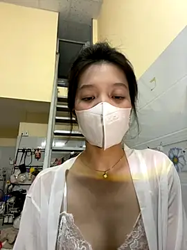 Miinami online show from September 18, 1:09 pm