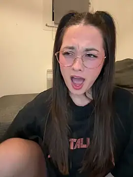 liloush   online show from April 1, 8:17 pm