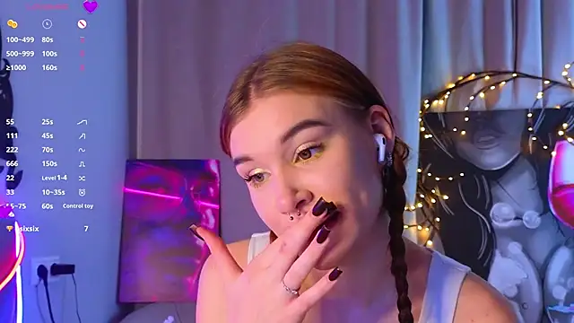 JenniferSullivan online show from February 18, 11:26 pm