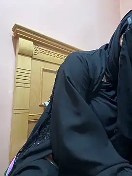  Laiali  online show from March 30, 2:27 pm