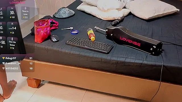 Anamonrroe online show from March 8, 2:04 am