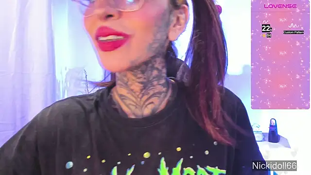 Snapshot of Nickidoll66- chatting on September 22, 6:12 am Nickidoll66- online show from September 22, 6:12 am