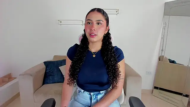 april smiith online show from September 27, 12:45 pm