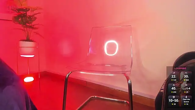 Violett Novoa online show from November 4, 12:10 pm