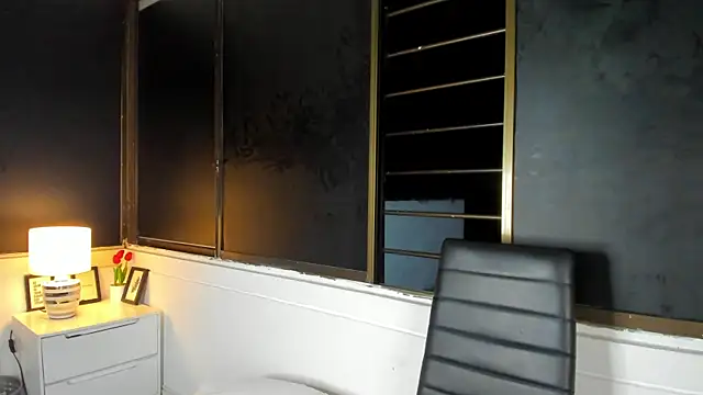 HellAndDante  online show from January 11, 2:38 am